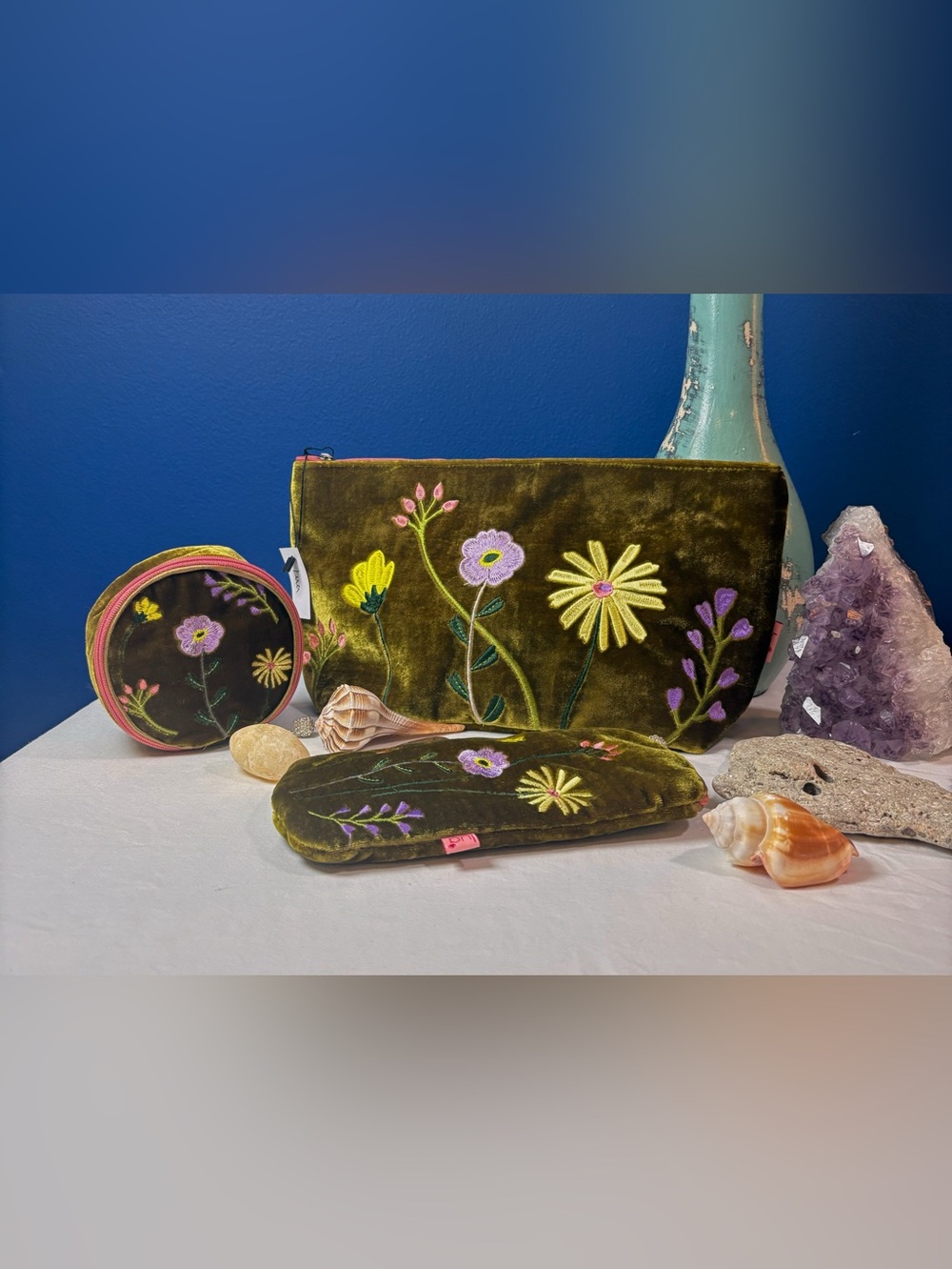 Lua Gifts Velvet Wildflower 3-Piece Pouch Set in Olive NWT Fair Trade